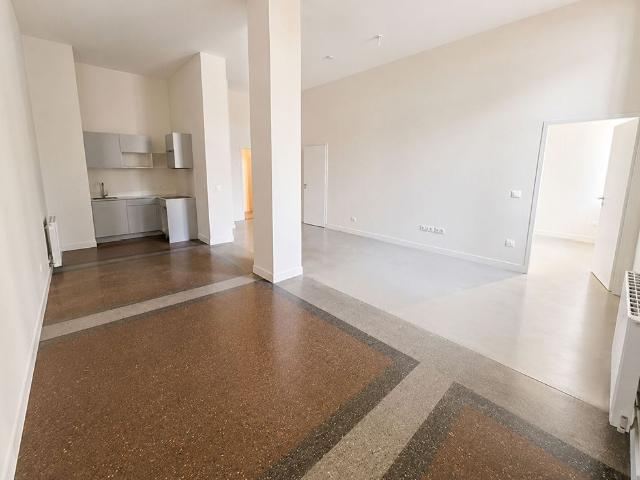 Location Appartement 2 pièces 62m²