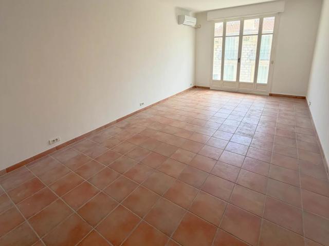 Location Appartement 2 pièces 62m² NICE 06000
