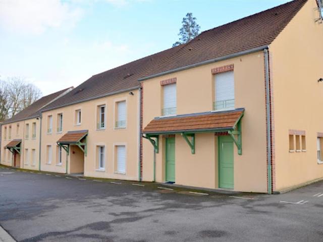 Location Appartement 2 pièces 67.1 m2 Chartrettes
