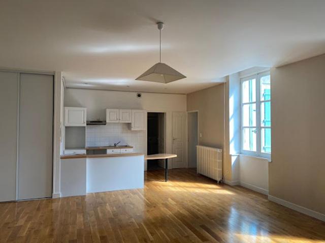 Location Appartement 2 pièces 67 m2 Castres