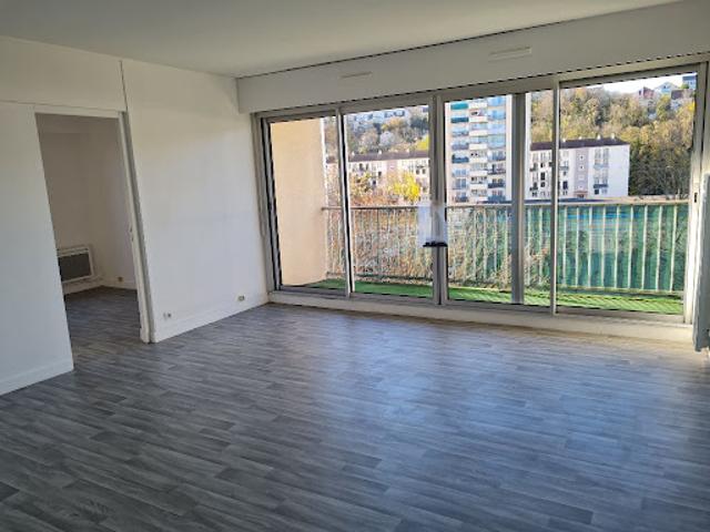 Location Appartement 2 pièces 67 m2 Meaux
