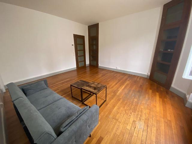 Location Appartement 2 pièces 67m²