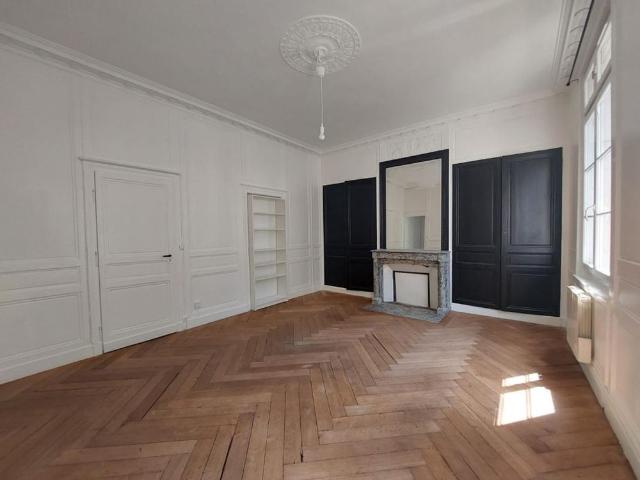 Location Appartement 2 pièces 67m² ROUEN 76000