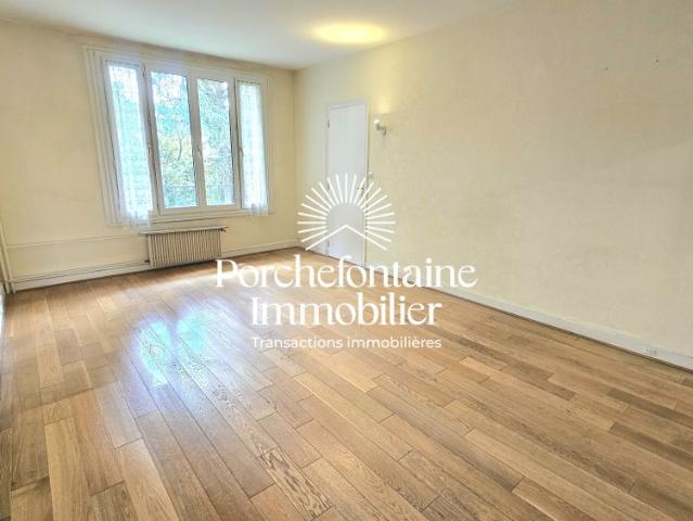 Location Appartement 2 pièces 67m² VERSAILLES 78000