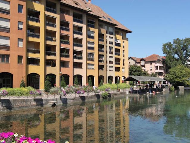 Location Appartement 2 pièces 64.35 m2 Annecy