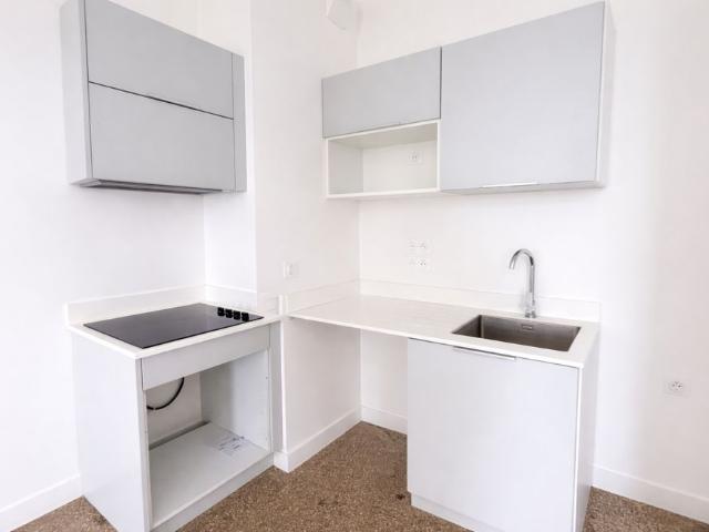 Location Appartement 2 pièces 64m²