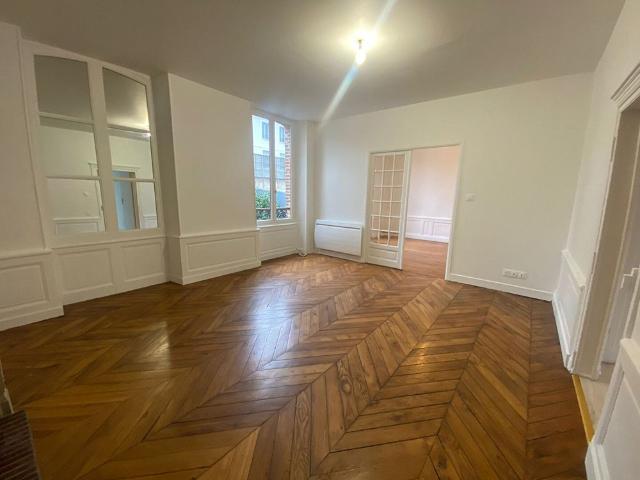 Location Appartement 2 pièces 64m²