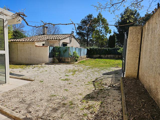 Location Appartement 2 pièces 65 m2 Les milles