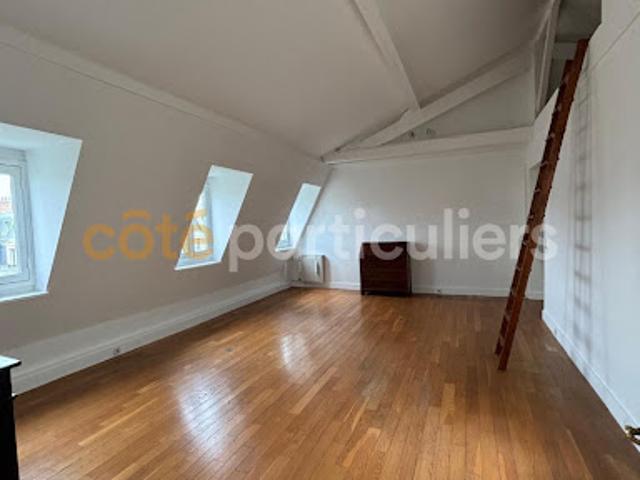 Location Appartement 2 pièces 65 m2 Paris 7ème