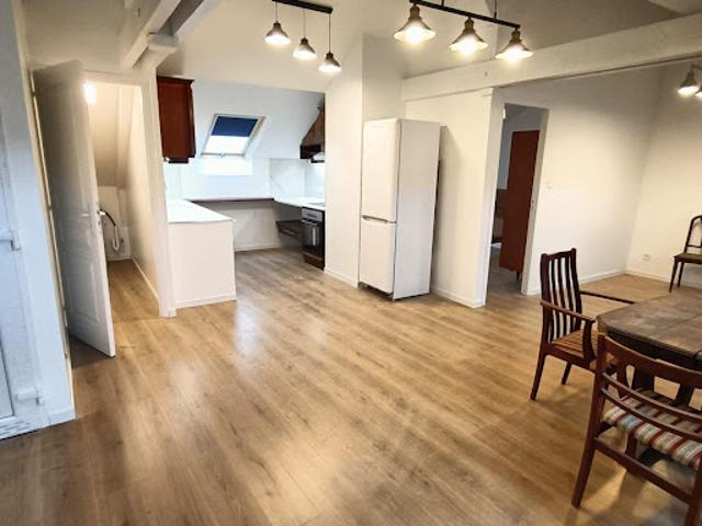 Location Appartement 2 pièces 65 m2 Sillé le Guillaume