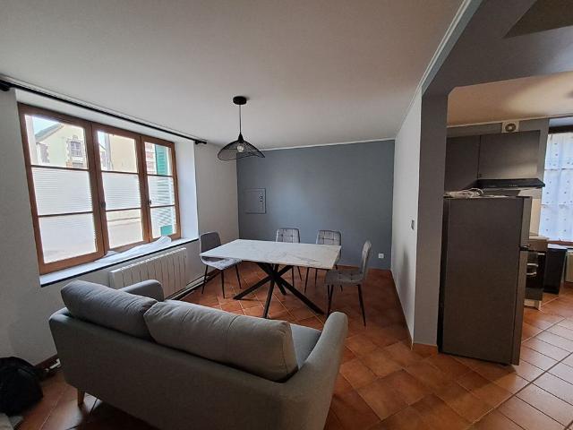 Location Appartement 2 pièces 65m²