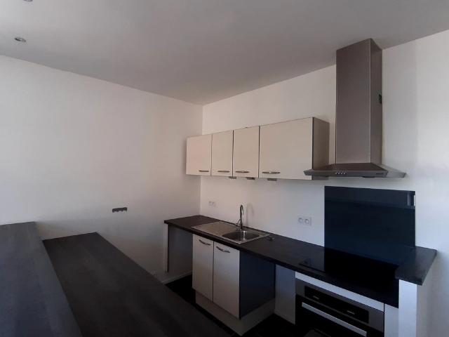 Location Appartement 2 pièces 65m²
