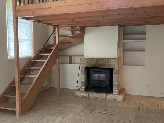 Location appartement 2 pièces, 66.00m², Donnery