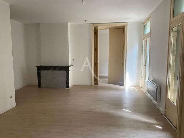 Location Appartement 2 pièces 66m²