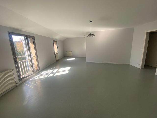 Location Appartement 2 pièces 69m²