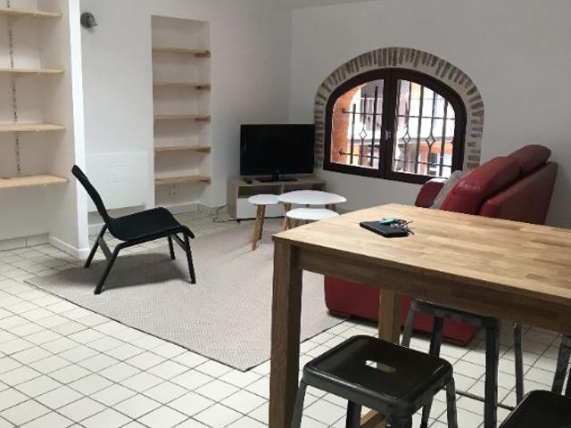 Location Appartement 2 pièces 69m²