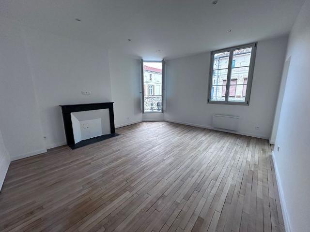 Location Appartement 2 pièces 69m²