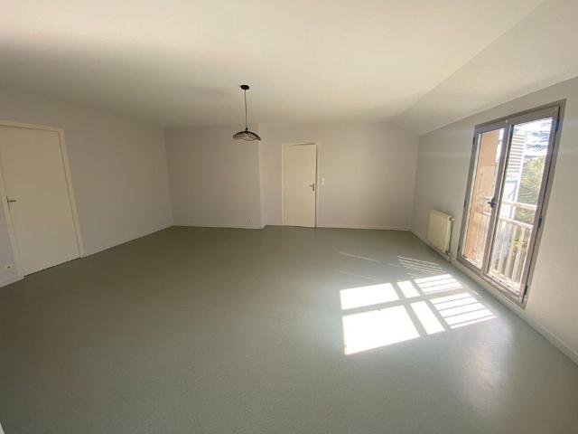 Location Appartement 2 pièces 69m²