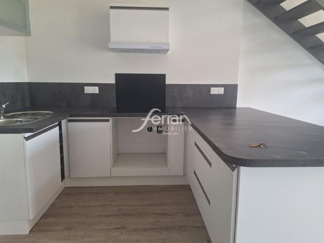 Location Appartement 2 pièces 69m² DRAGUIGNAN 83300