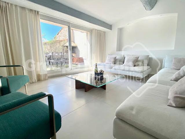 Location Appartement 2 pièces 73.24 m2 Nimes