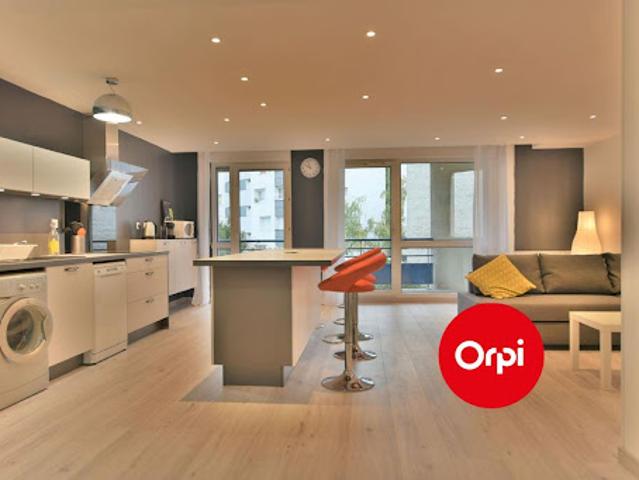 Location Appartement 2 pièces 73 m2 Lyon 8ème
