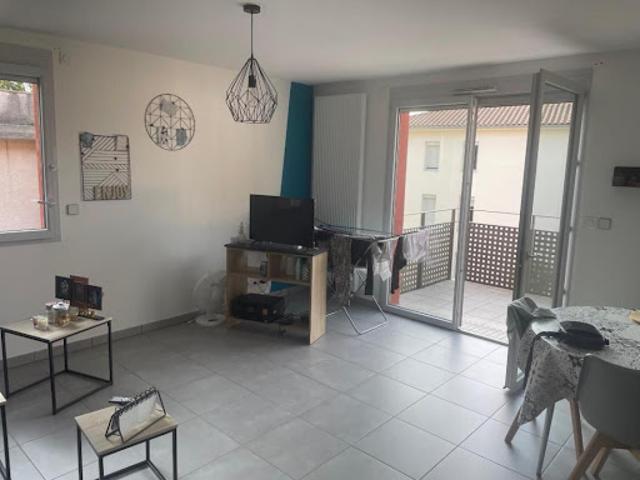 Location Appartement 2 pièces 70 m2 Viriat