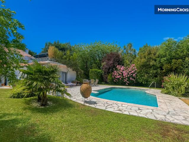 Location Appartement 2 pièces 70 m2 Roquefort les Pins