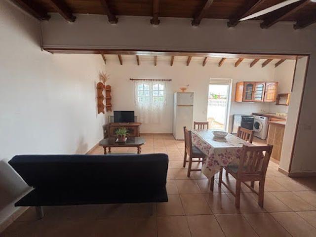 Location Appartement 2 pièces 70 m2 Saint François