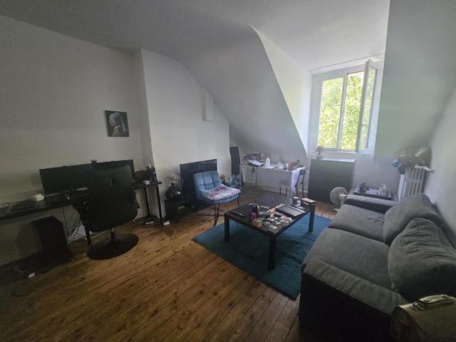 Location Appartement 2 pièces 70m² TOURS 37000
