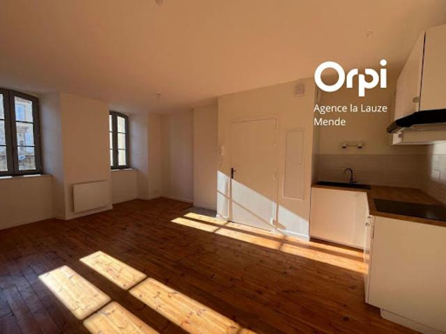 Location Appartement 2 pièces 71 m2 Mende