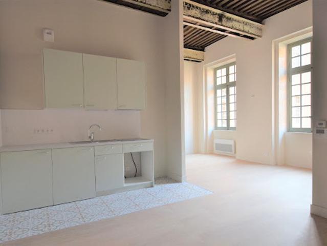 Location Appartement 2 pièces 77.15 m2 Macon