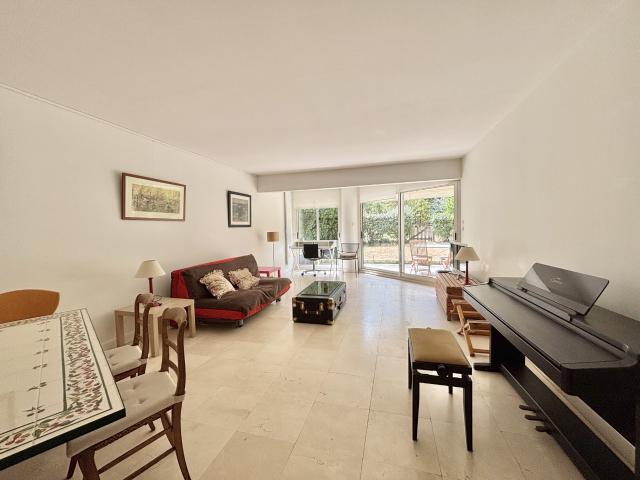 Location Appartement 2 pièces 77m² NANTES 44000