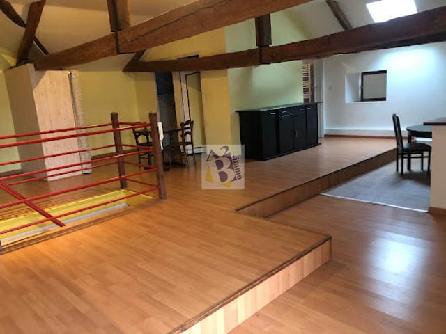 Location Appartement 2 pièces 74.09 m2 Ruelle sur Touvre