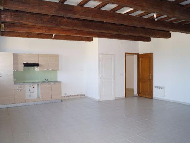 Location Appartement 2 pièces 74 m2 Cheval Blanc