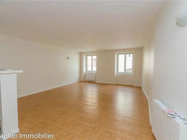 Location Appartement 2 pièces 74m² ST MARCELLIN 38160