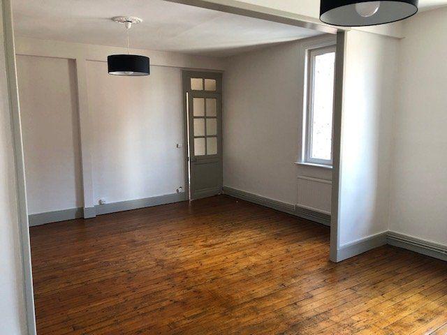 Location Appartement 2 pièces 75m²