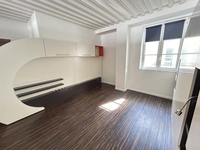 Location Appartement 2 pièces 75m² LA ROCHELLE 17000