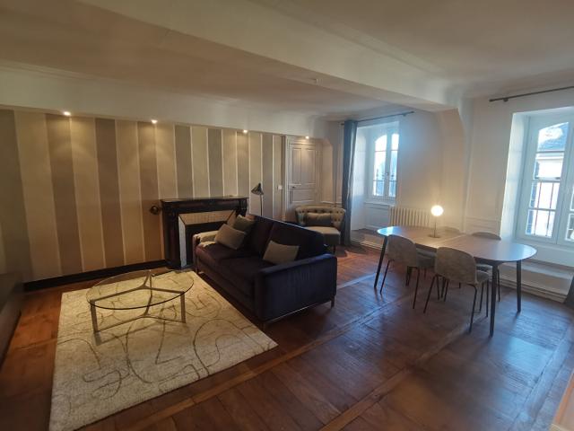 Location Appartement 2 pièces 79m² RENNES 35000