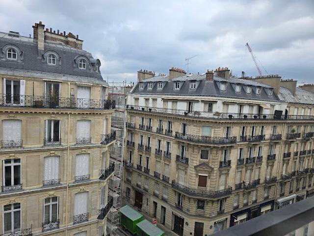 Location Appartement 2 pièces 80 m2 Paris 8ème