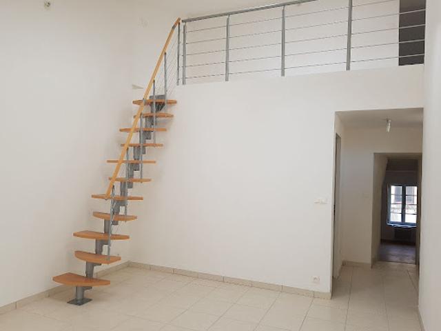 Location Appartement 2 pièces 80 m2 Pont Saint Esprit