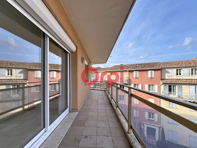 Location Appartement 2 pièces 86.78 m2 Sainte Maxime