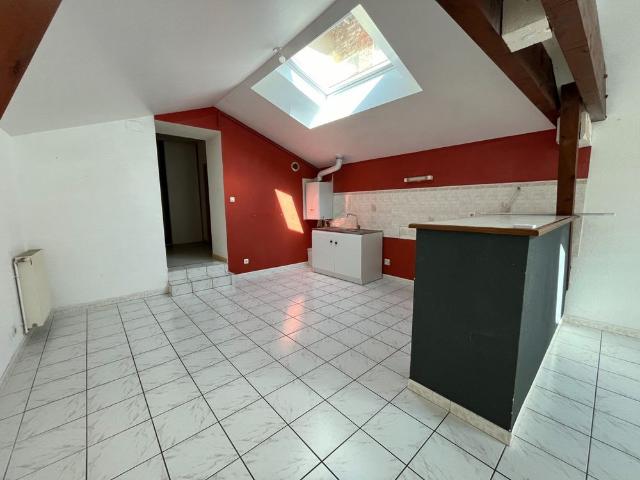 Location Appartement 2 pièces 89m² ST DONAT SUR L HERBASSE 26260
