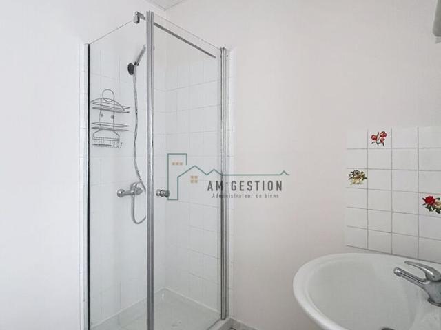 Location Appartement 2 pièces 90m²