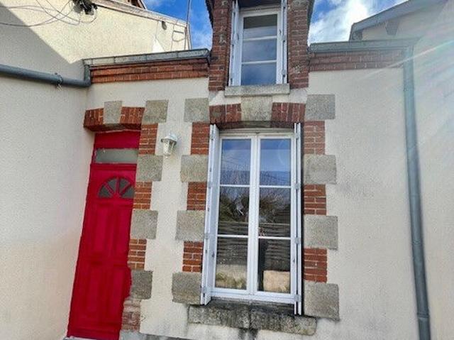 Appartement 2 pièces Châteauneuf sur Loire 17.00m² 445€ à louer l'Adresse