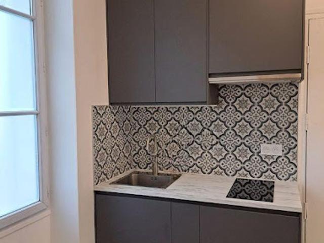 Location Appartement 2 pièces 18 m2 Paris 20ème