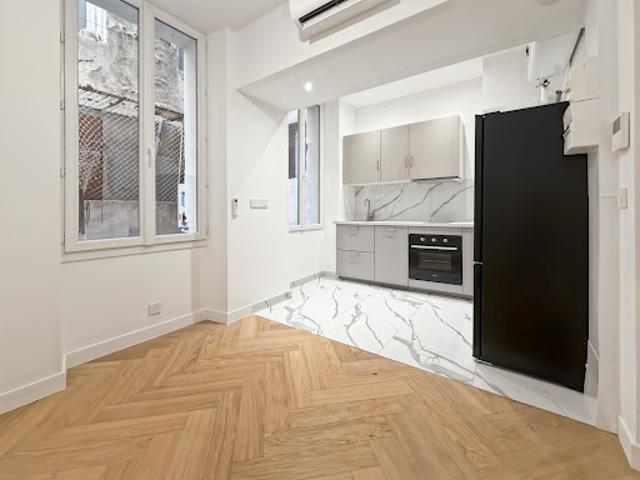 Location Appartement 2 pièces 21 m2 Marseille 1er