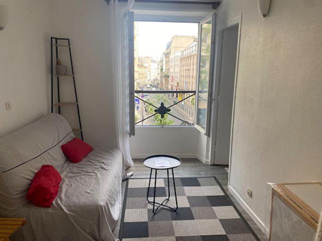 Location Appartement 2 pièces 22 m2 Paris 10ème