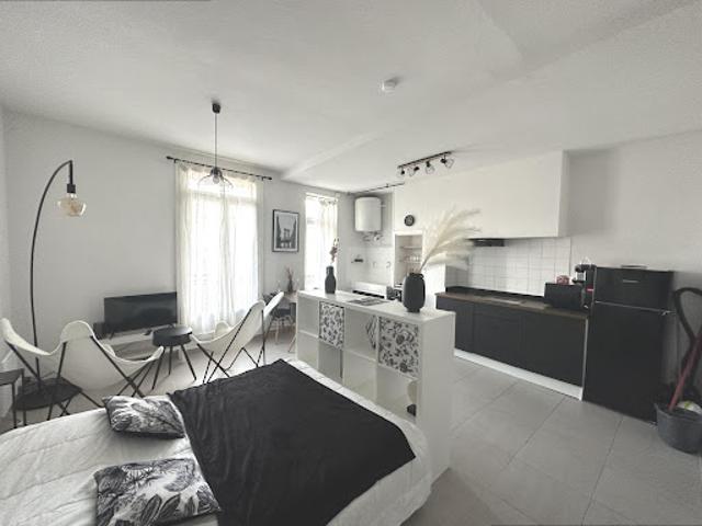Location Appartement 2 pièces 27.6 m2 Beziers