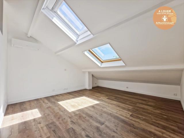 Location Appartement 2 pièces 27 m2 à Corbeil Essonnes