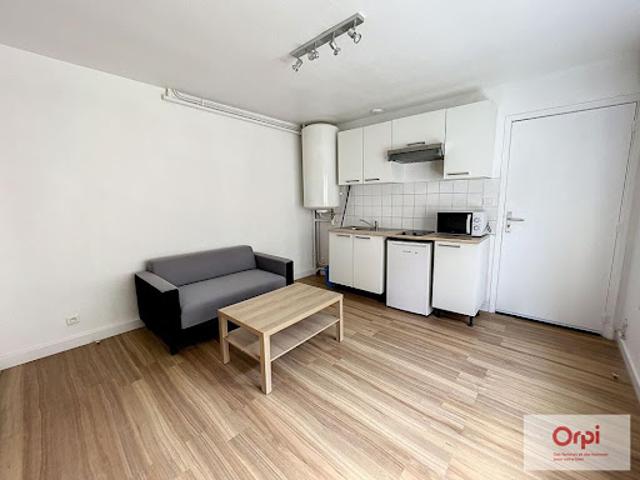 Location Appartement 2 pièces 27 m2 Montluçon